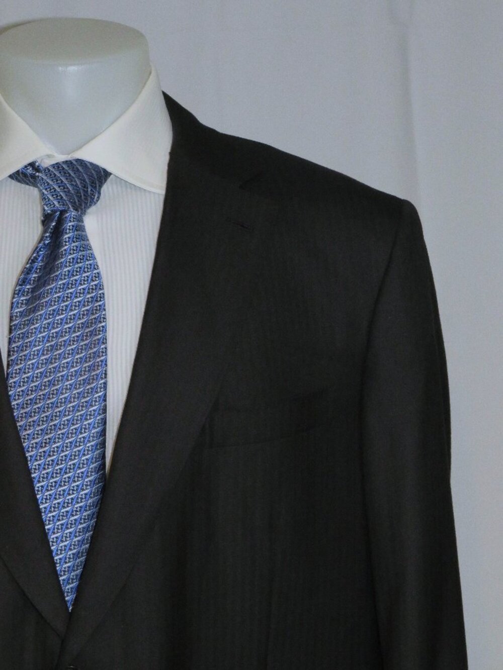 Brioni Brunico Super 160 Current Custom Made Black Herringbone Suit 48R